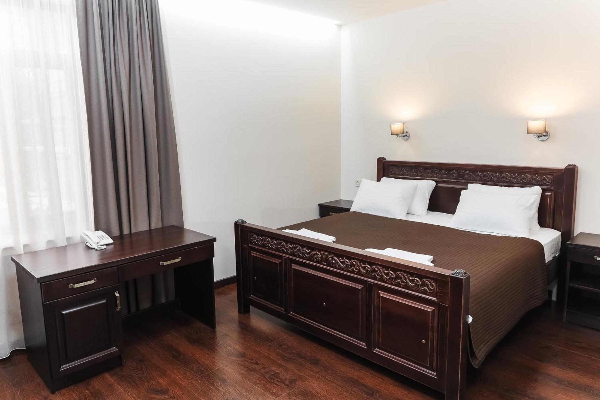 Dvin Hotel Pavlodar Exterior photo