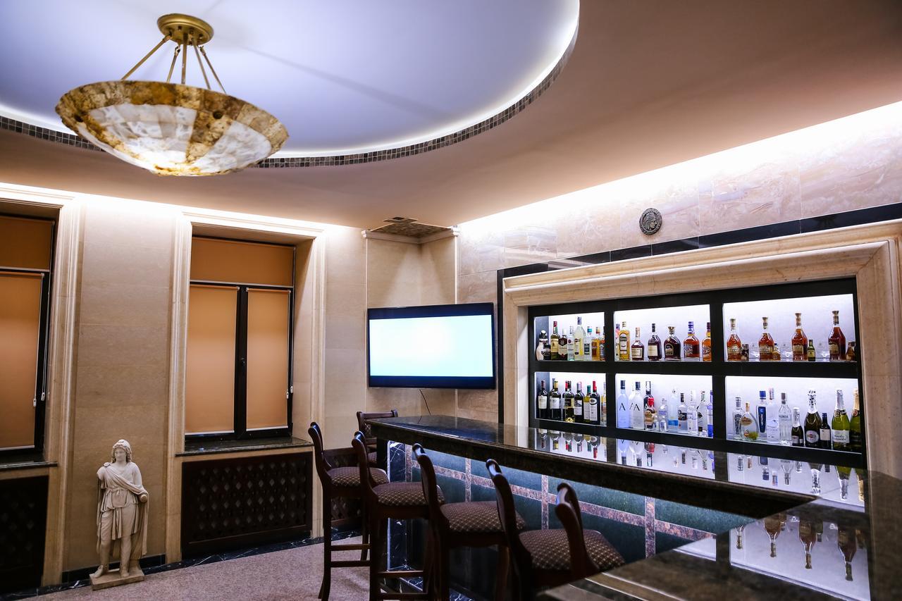 Dvin Hotel Pavlodar Exterior photo